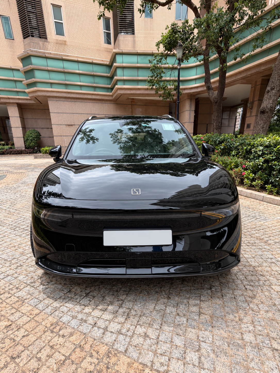 2026 Zeekr 7X Platinum in black